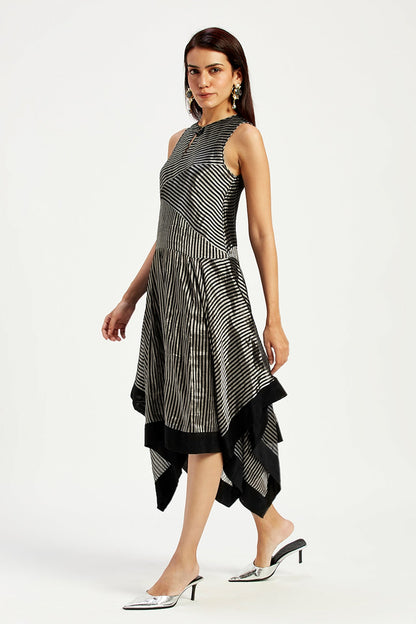 Winona - The Twirling Lines Midi Dress