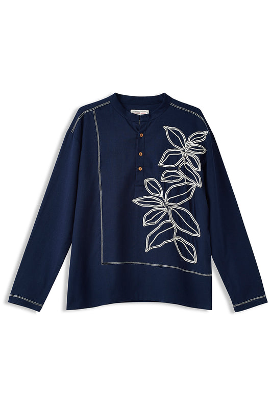 Shirt Bisa – Indigo’s Wildflower Burst