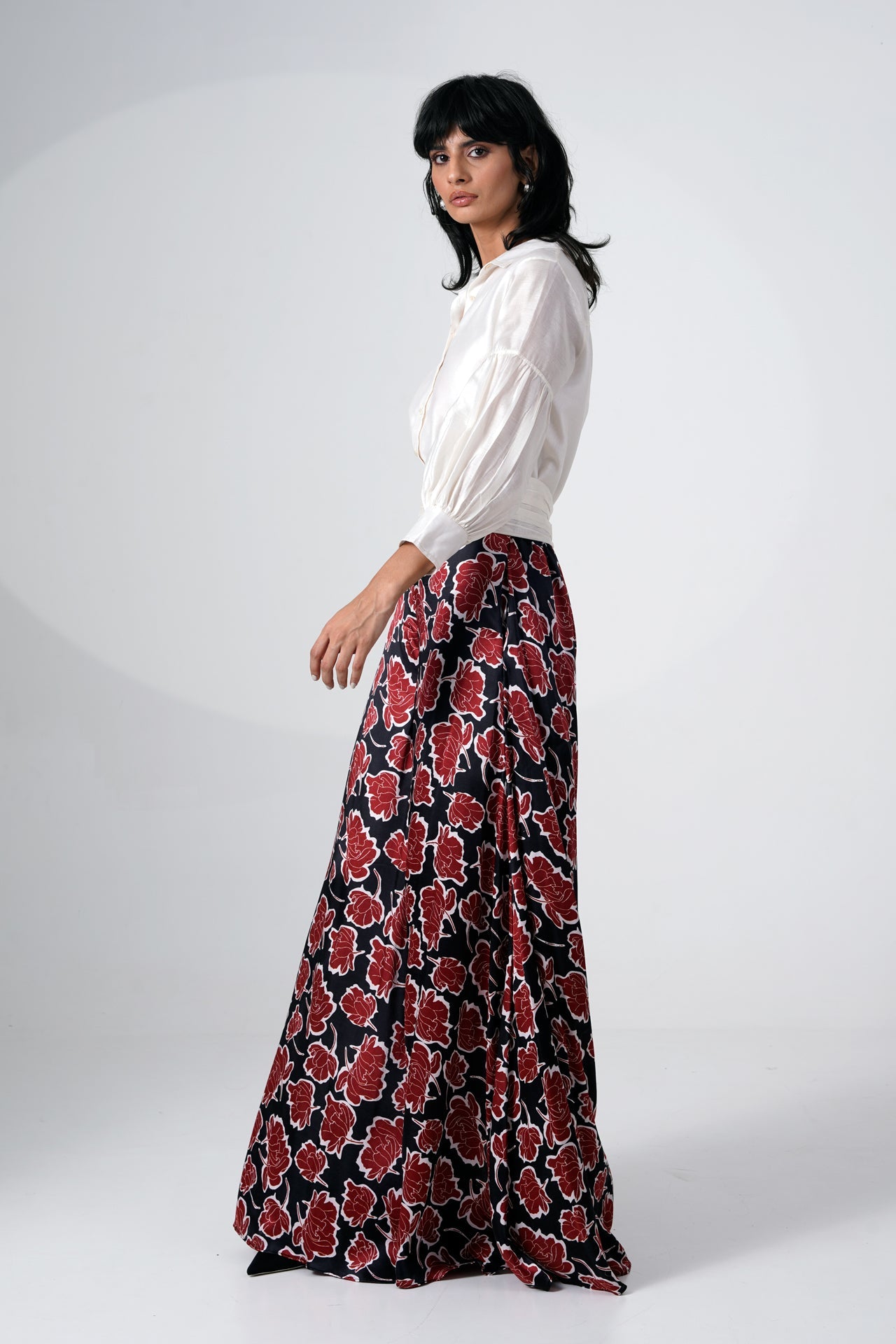 FILIPINA - SHIRT WITH GATHERED BELT AND DIVIDED SKIRT